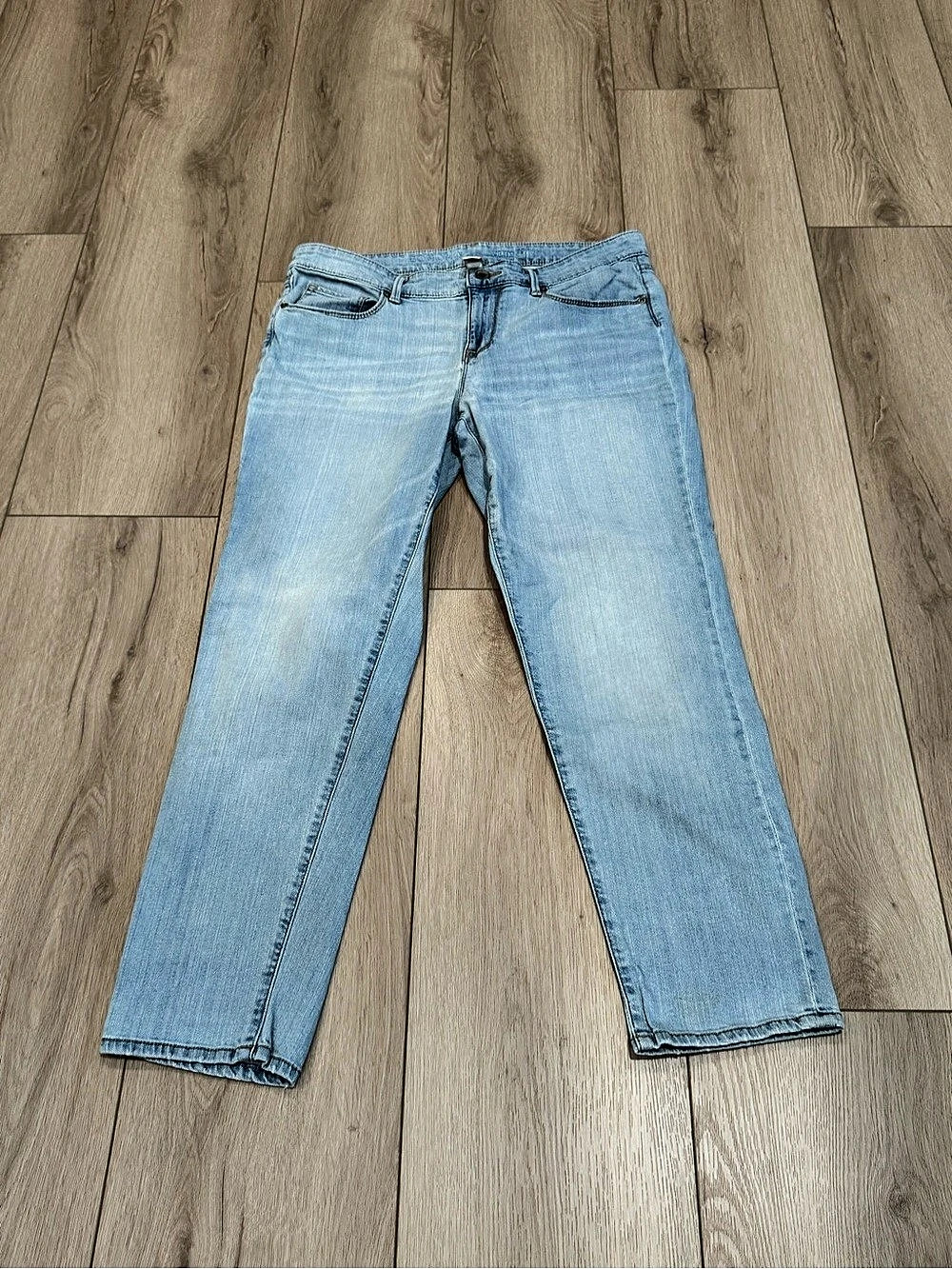 Lauren Conrad Straight Leg Jeans in Blue size 10